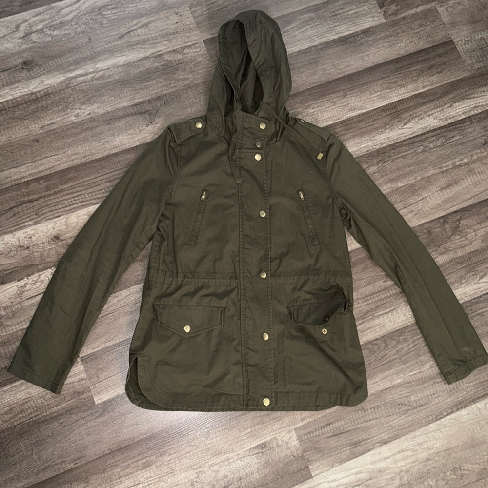 Love tree | olive green jacket | fall weather.